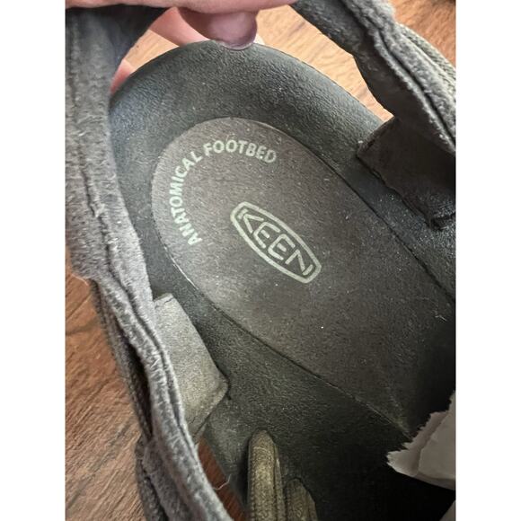 KEEN Men’s Uneek Gray 2 Cord Bungee Cinch Hiking Outdoor Sandals Shoes Sz 11 - Picture 9 of 10
